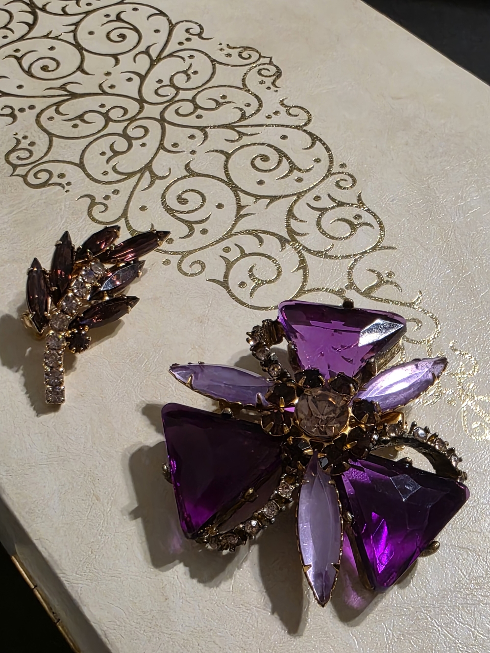 Mid-Century Vintage Brooch Set